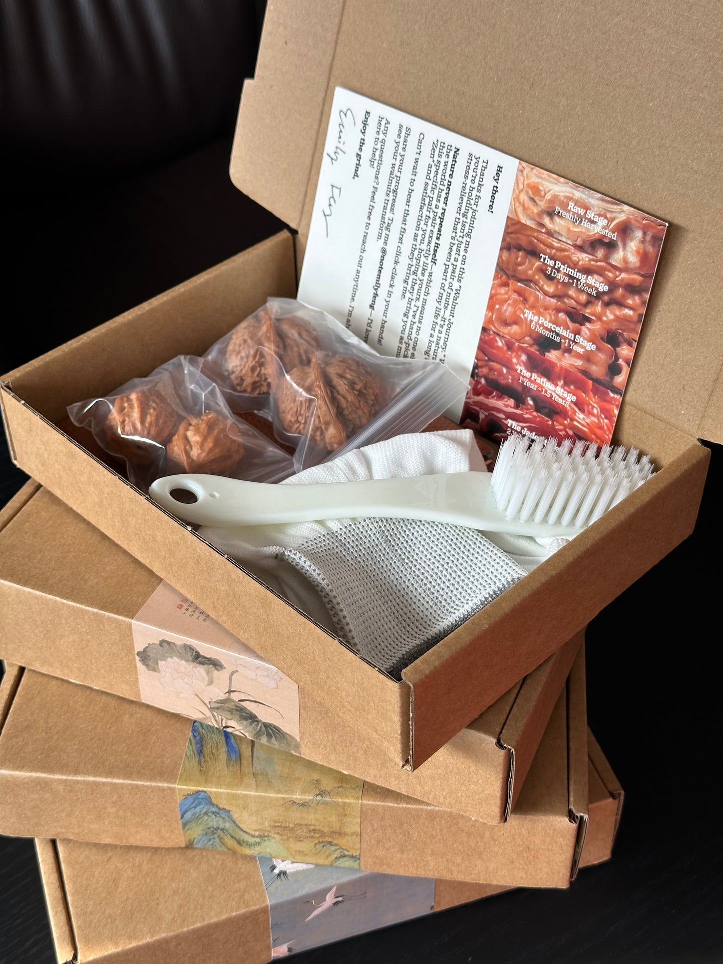 Banri mindful Wenwan walnut starter kit beautifully arranged in a gift box for beginners.