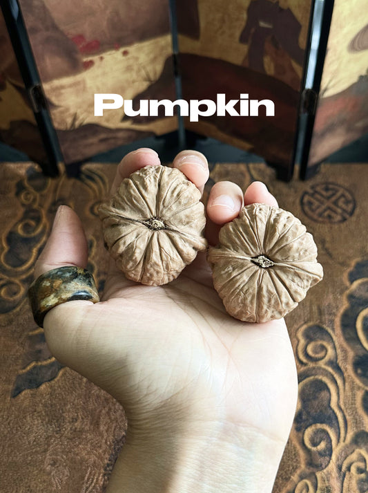 Pumpkin Wenwan Walnut - Big-Hand Friendly, Full-Palm Feel (44–48mm)