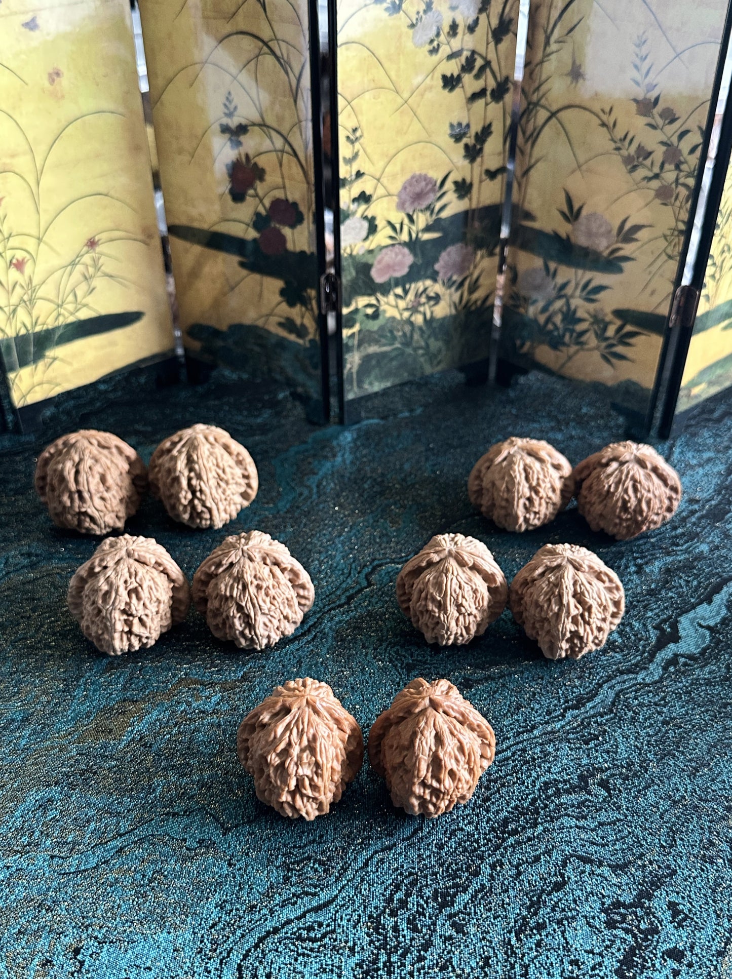 White Lion Walnut